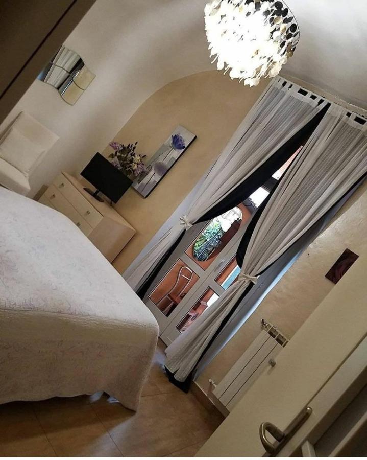 B&B Алассио Экстерьер фото