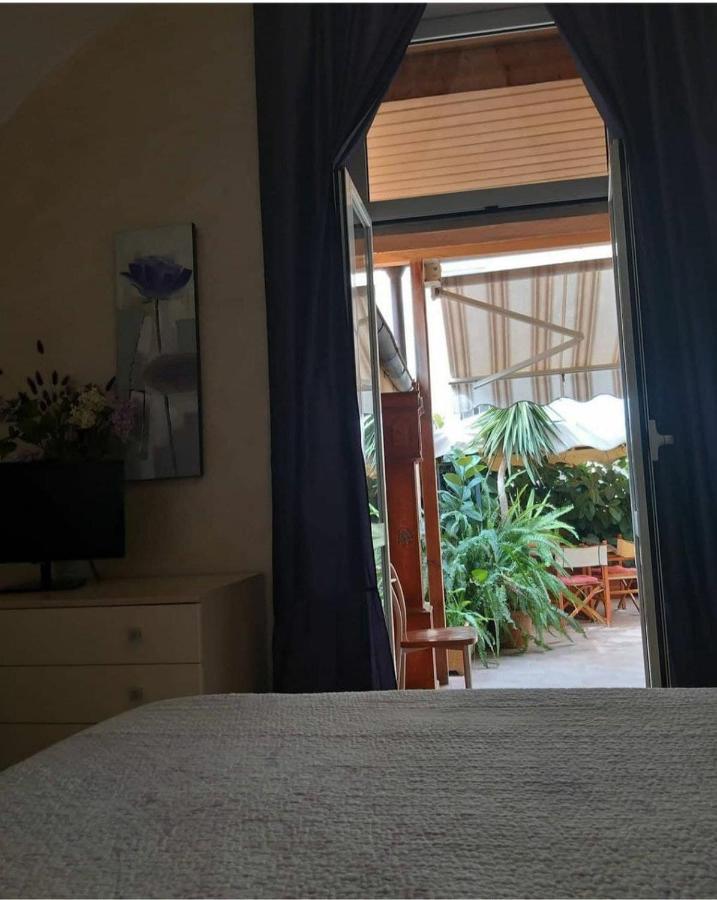 B&B Алассио Экстерьер фото