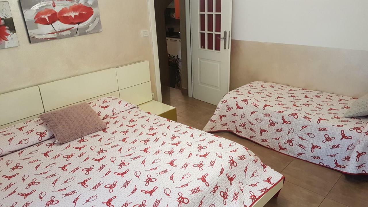 B&B Алассио Экстерьер фото